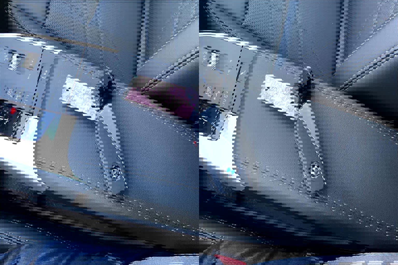 Certified 2025 BMW X1 xDrive28i image 14