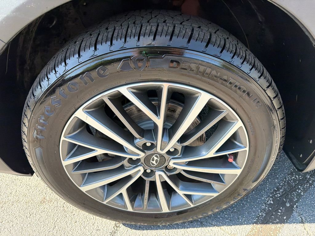 Used 2020 Hyundai Tucson Limited FWD image 11