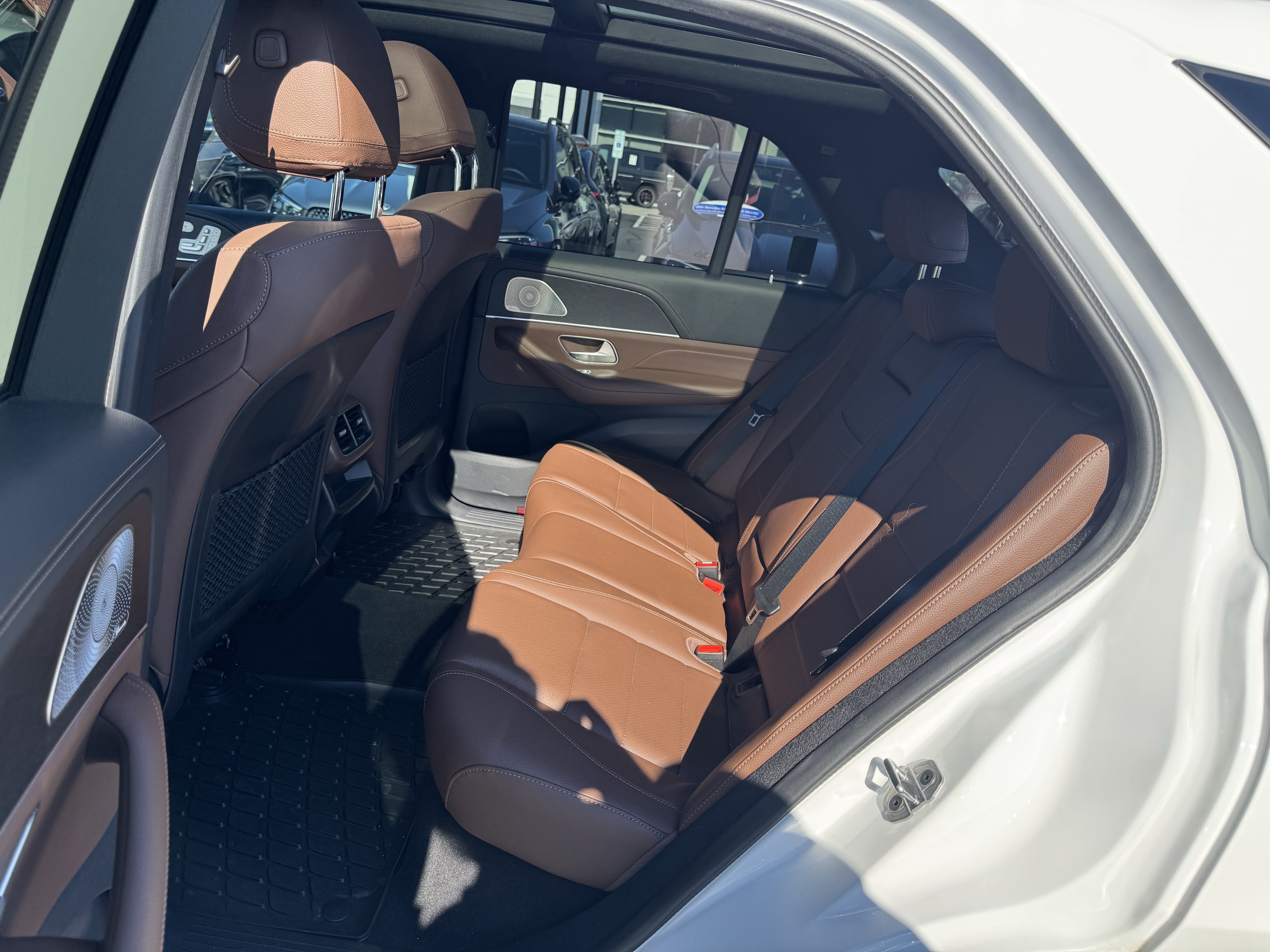 Used 2024 Mercedes-Benz GLE 350 4MATIC image 32