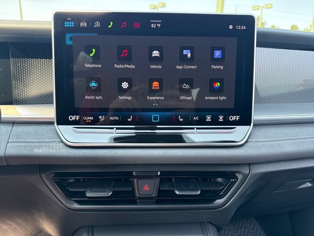 New 2026 Volkswagen Tiguan SE R-Line AWD/4WD image 19
