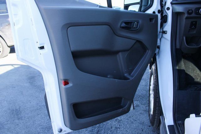 Used 2024 Ford Transit 350 XLT image 10