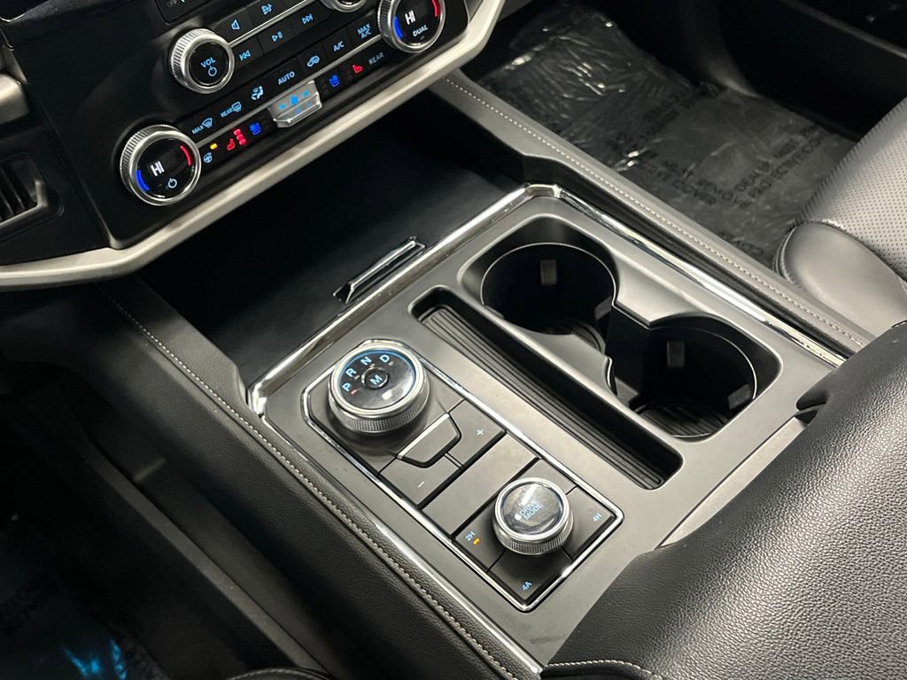 Used 2024 Ford Expedition XLT image 25