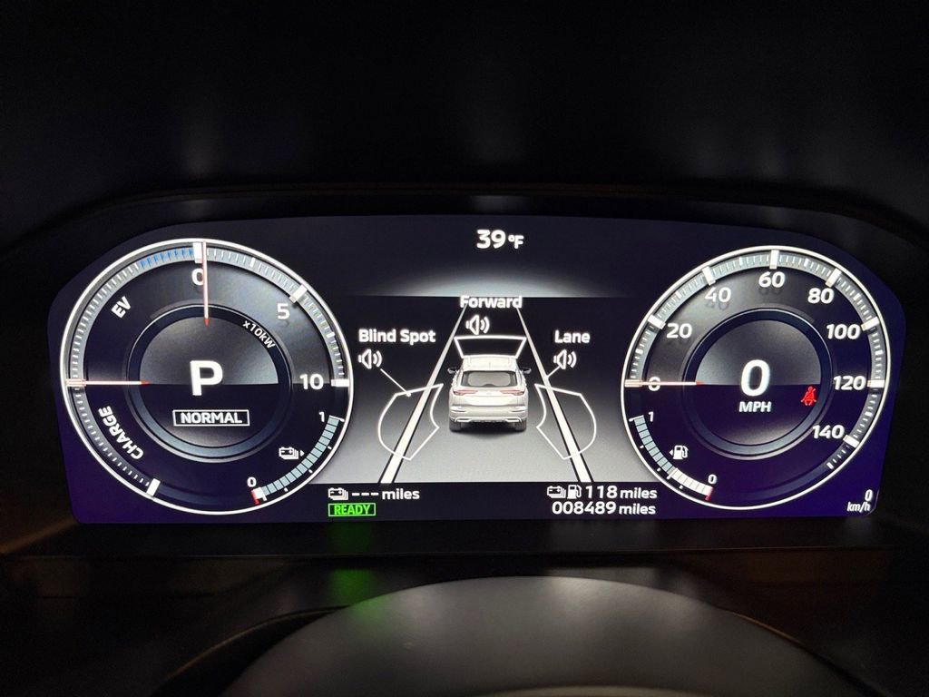 Used 2023 Mitsubishi Outlander SE image 29