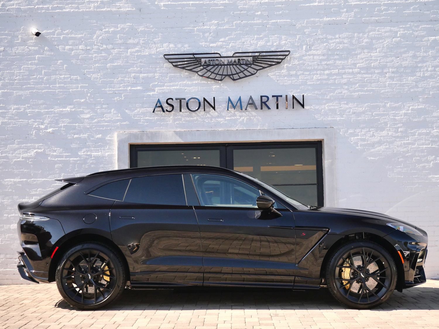 New 2026 Aston Martin DBX S AWD/4WD image 15