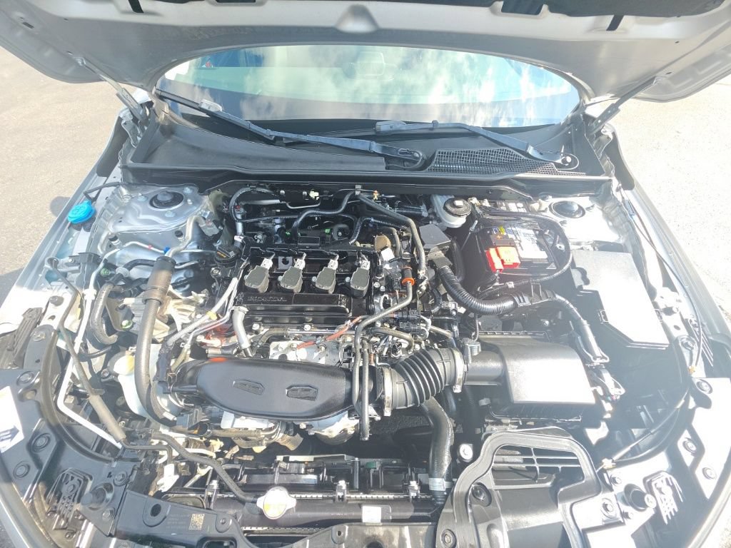 Used 2022 Honda Civic Touring image 11