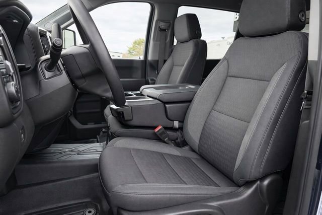 Used 2024 Chevrolet Silverado 2500 Custom w/ Custom Convenience Package image 11