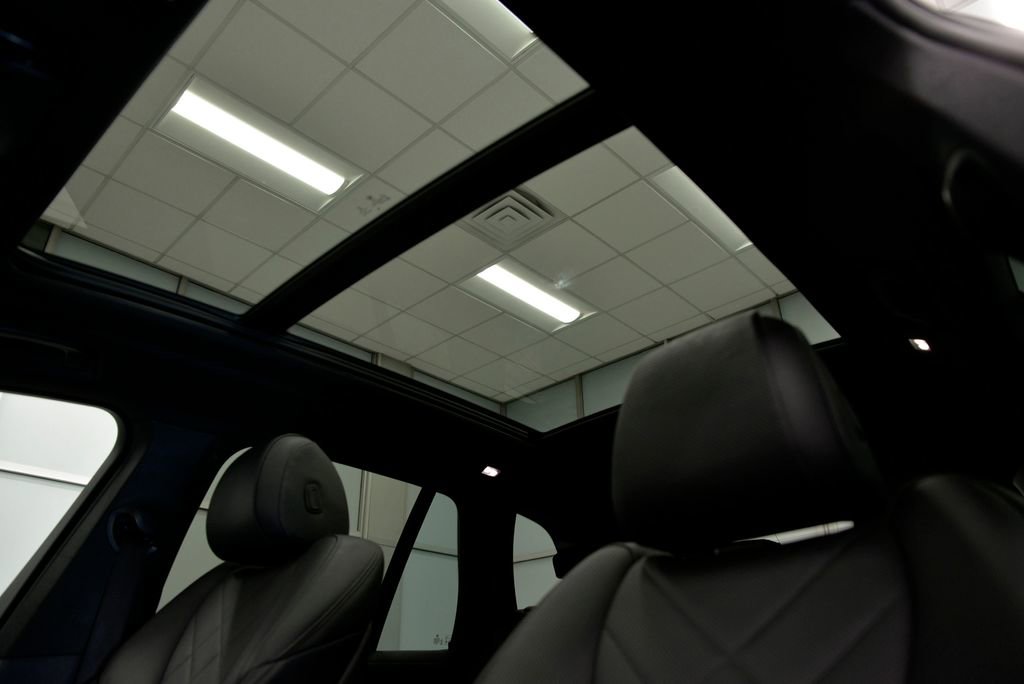 Used 2023 BMW X5 xDrive45e w/ Climate Comfort Package image 28