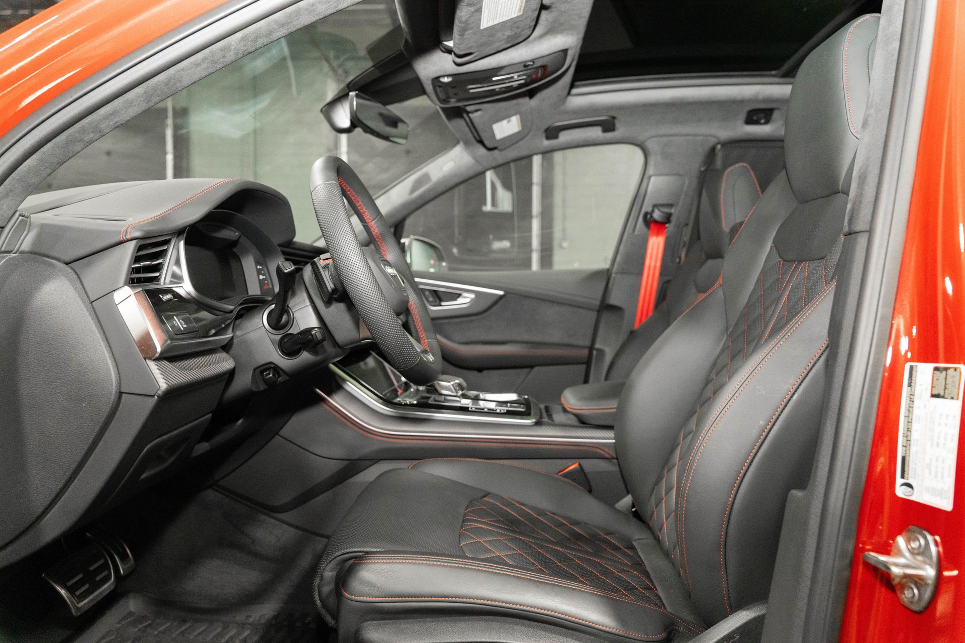 Used 2025 Audi SQ7 Prestige w/ Prestige Package AWD/4WD image 33