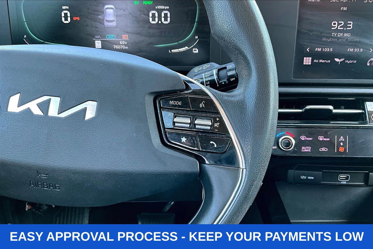 Used 2023 Kia Niro LX FWD image 15