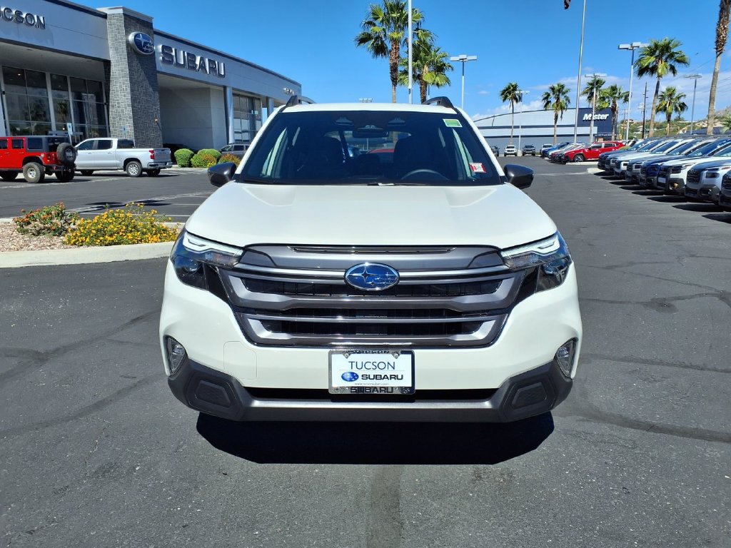 Used 2025 Subaru Forester Premium AWD/4WD image 8