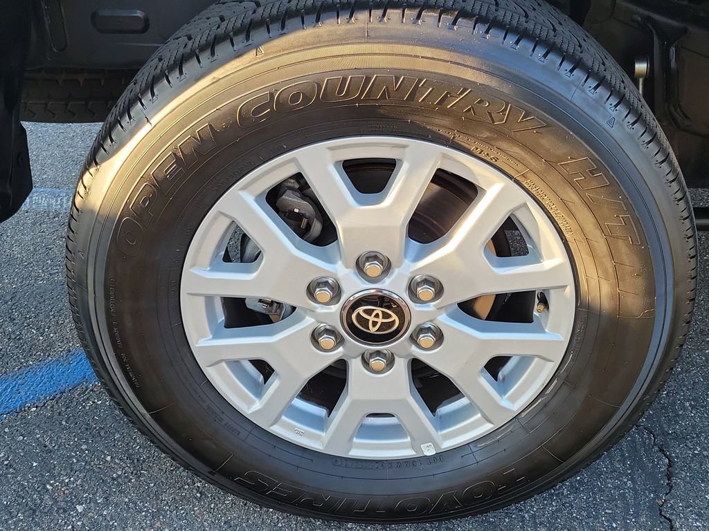Used 2025 Toyota Tacoma SR5 image 20