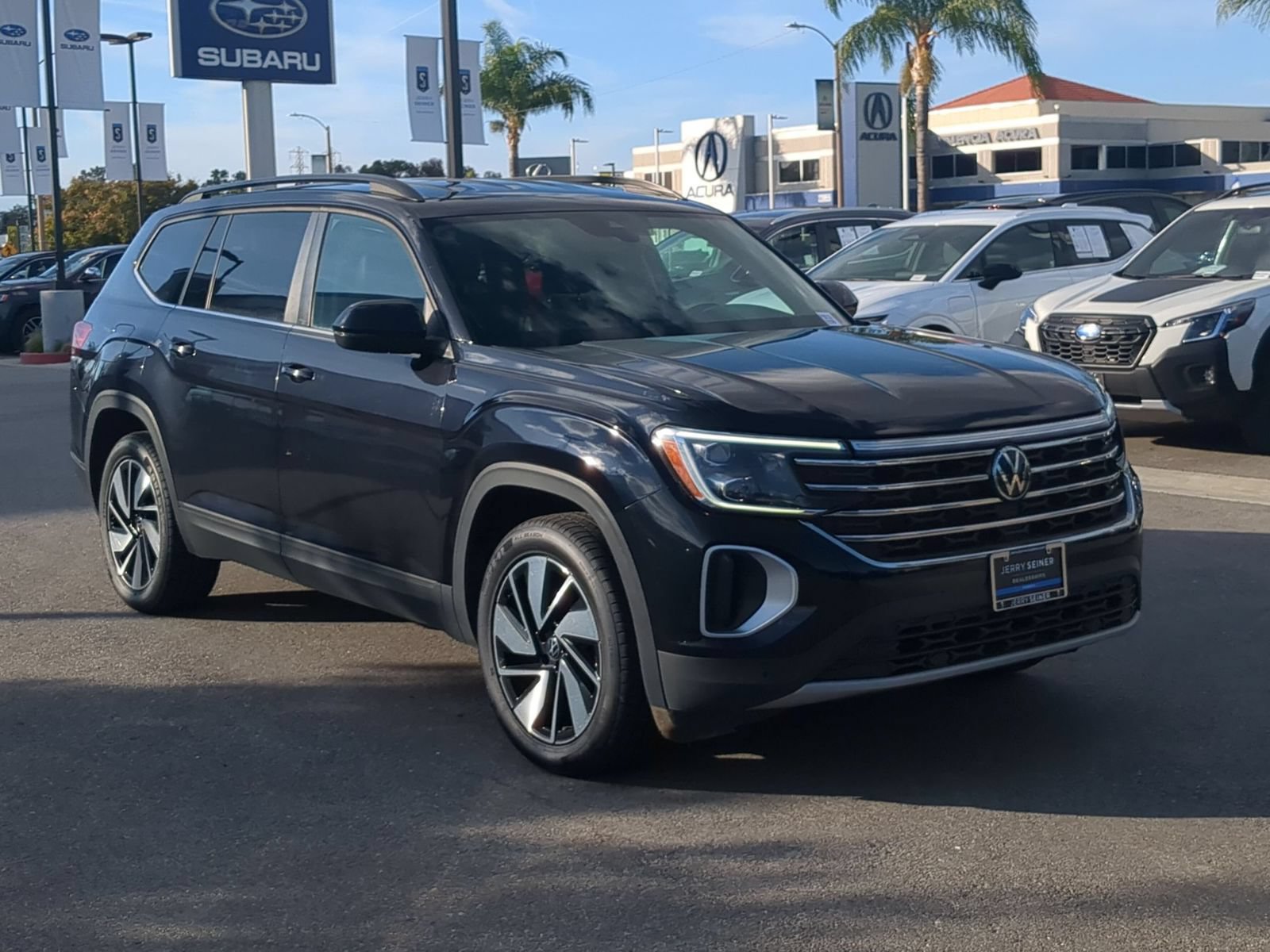 Used 2024 Volkswagen Atlas SE FWD image 7