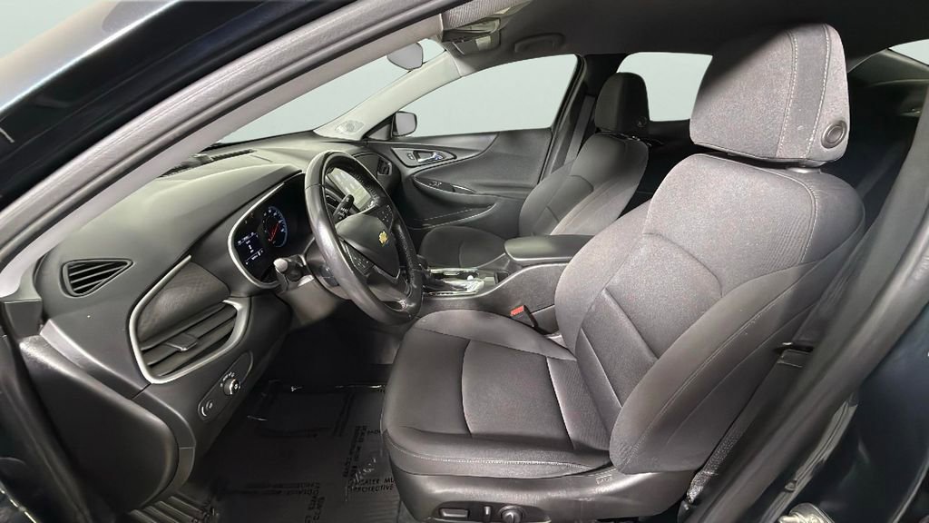 Used 2021 Chevrolet Malibu RS image 18