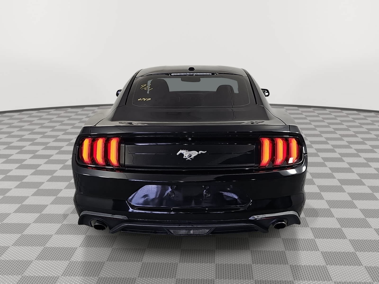 Used 2019 Ford Mustang Coupe RWD image 7