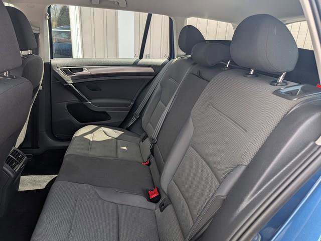Used 2016 Volkswagen Golf S FWD image 16