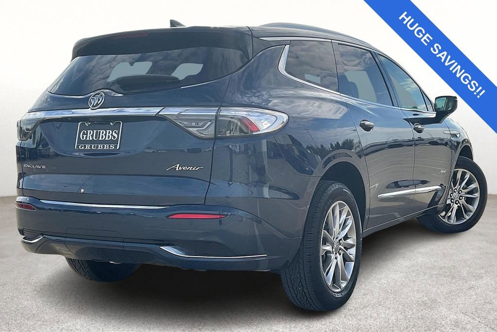 Used 2023 Buick Enclave Avenir w/ Avenir Technology Package image 2