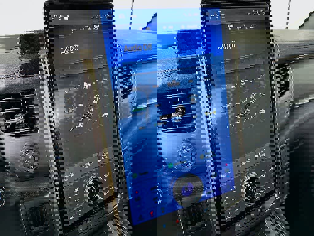 New 2025 Ford F150 Lightning Lariat AWD/4WD image 17