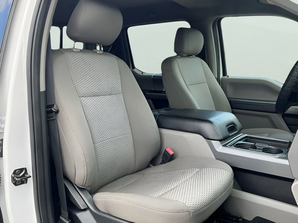 Certified 2020 Ford F250 XLT w/ XLT Premium Package AWD/4WD image 35