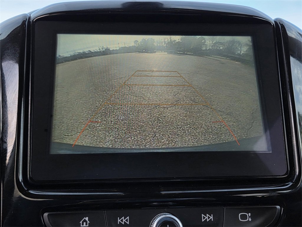 Used 2018 Chevrolet Traverse LT image 11