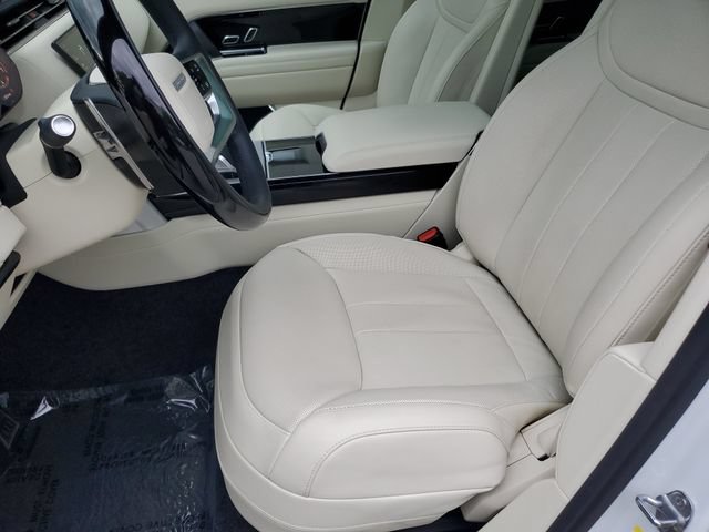 Certified 2026 Land Rover Range Rover SE AWD/4WD image 19
