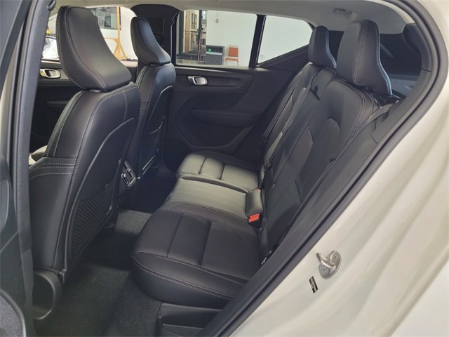 New 2026 Volvo XC40 B5 Core w/ Climate Package image 6