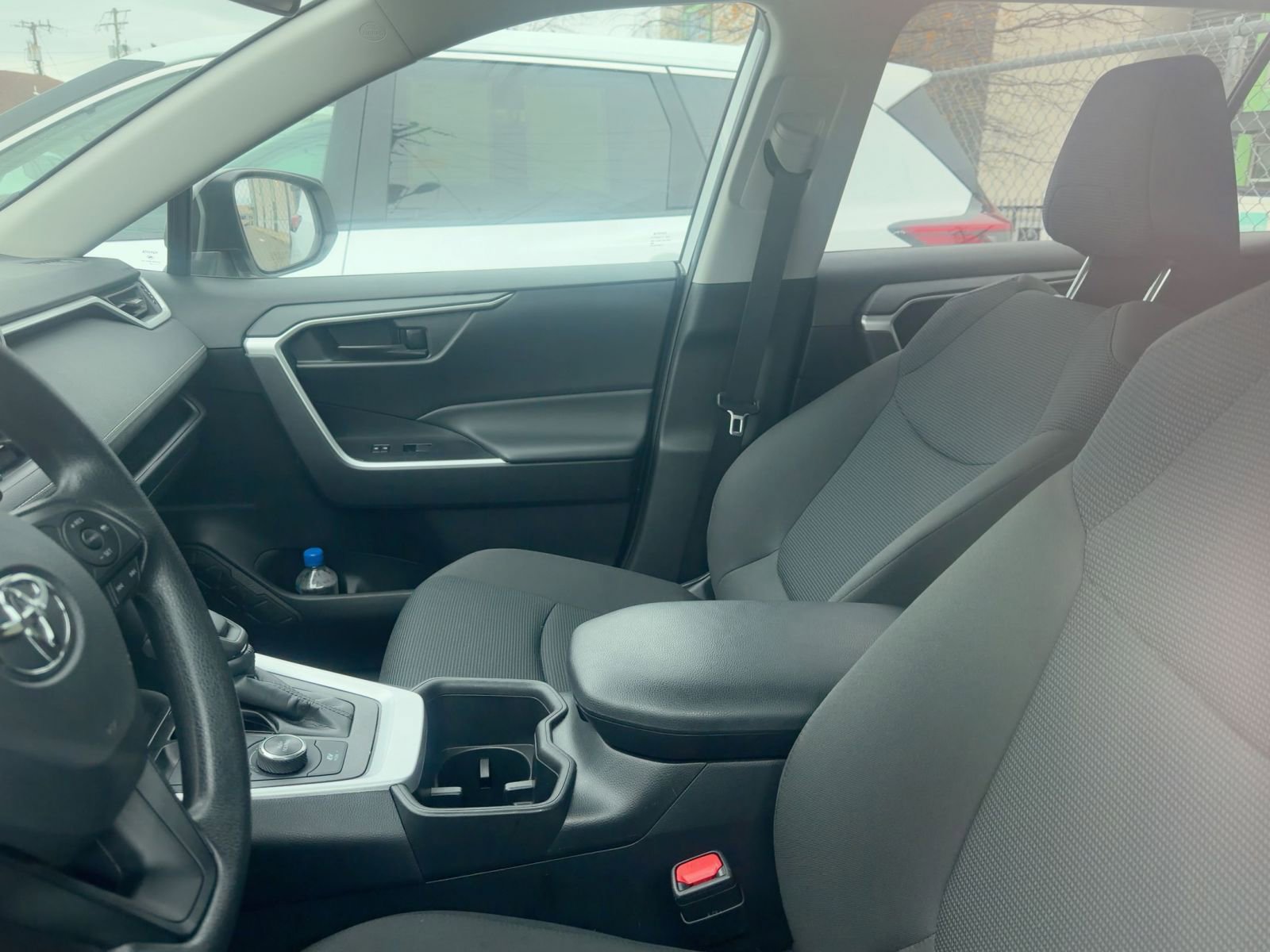 Used 2025 Toyota RAV4 LE image 7