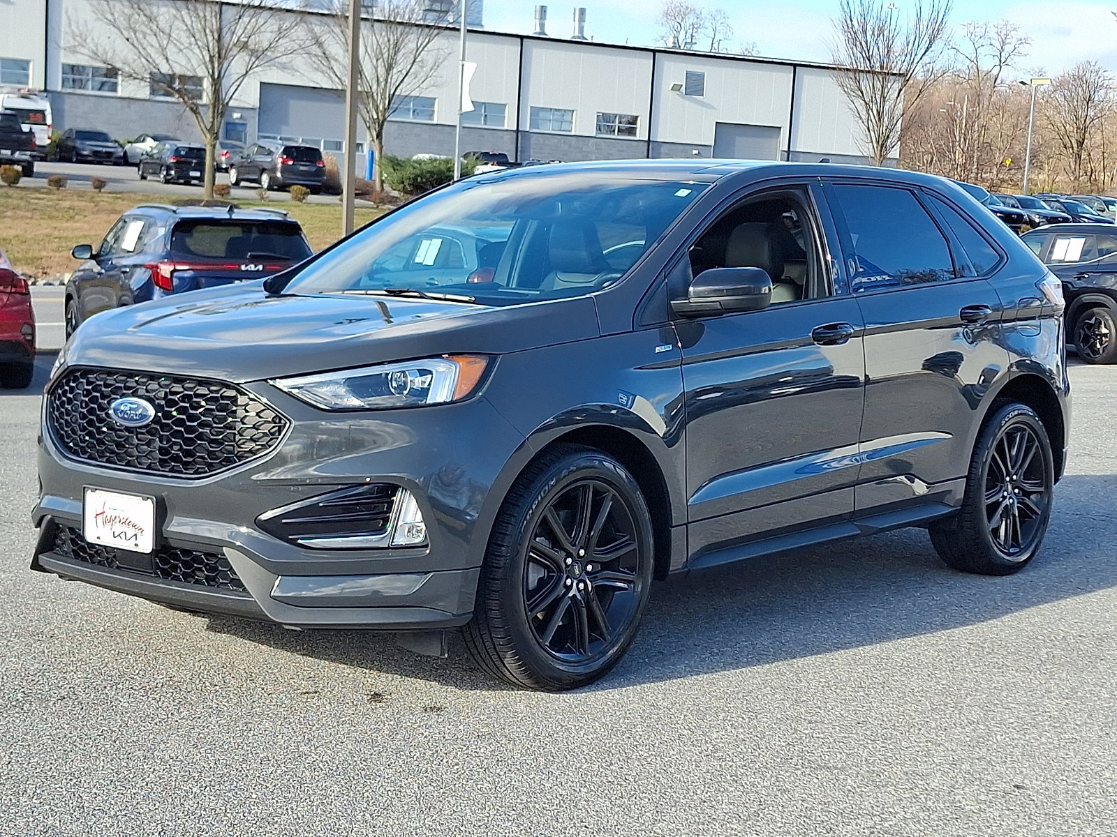Used 2021 Ford Edge ST-Line w/ Class II Trailer Tow Package image 3