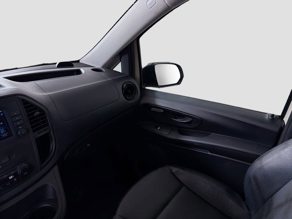 Used 2023 Mercedes-Benz Metris image 24