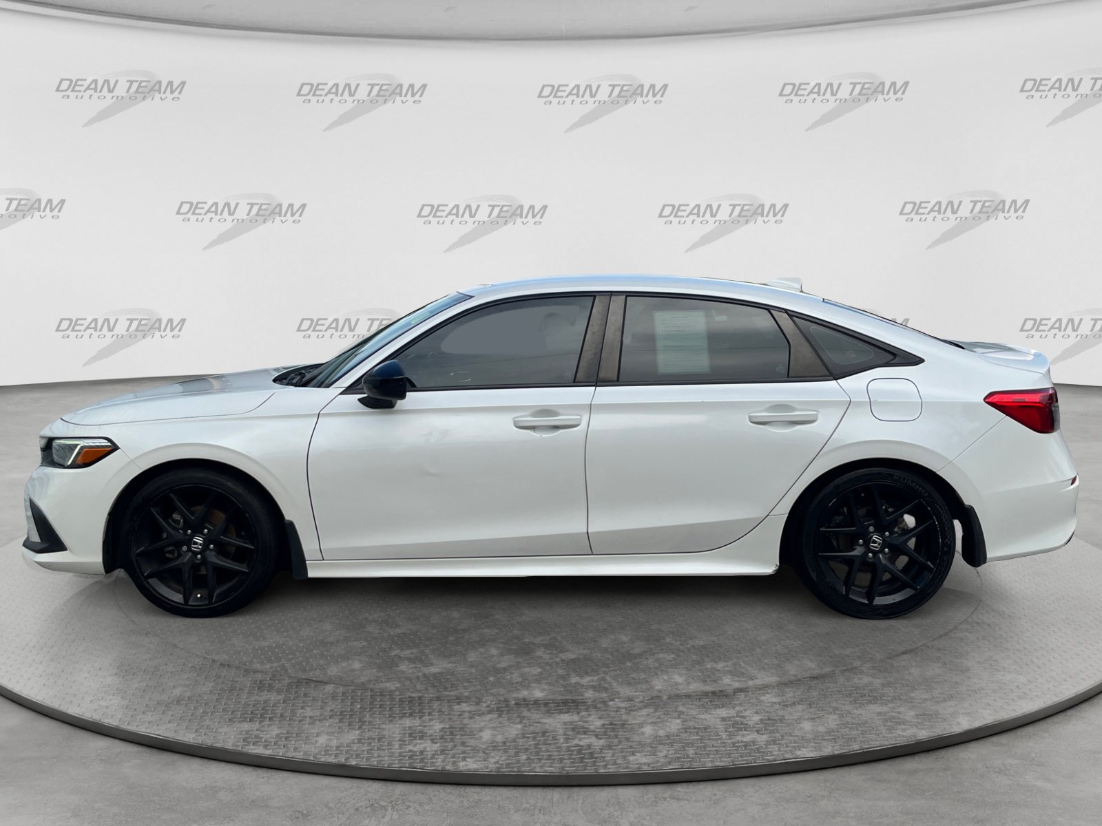 Used 2022 Honda Civic Sport image 4