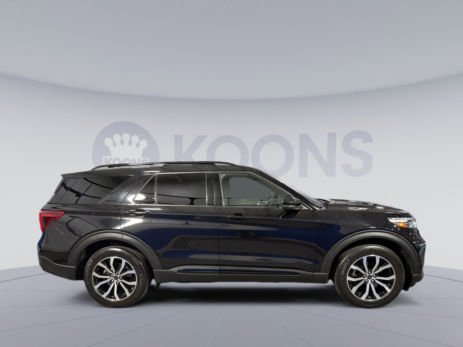 Used 2020 Ford Explorer ST w/ Premium Technology Package image 17