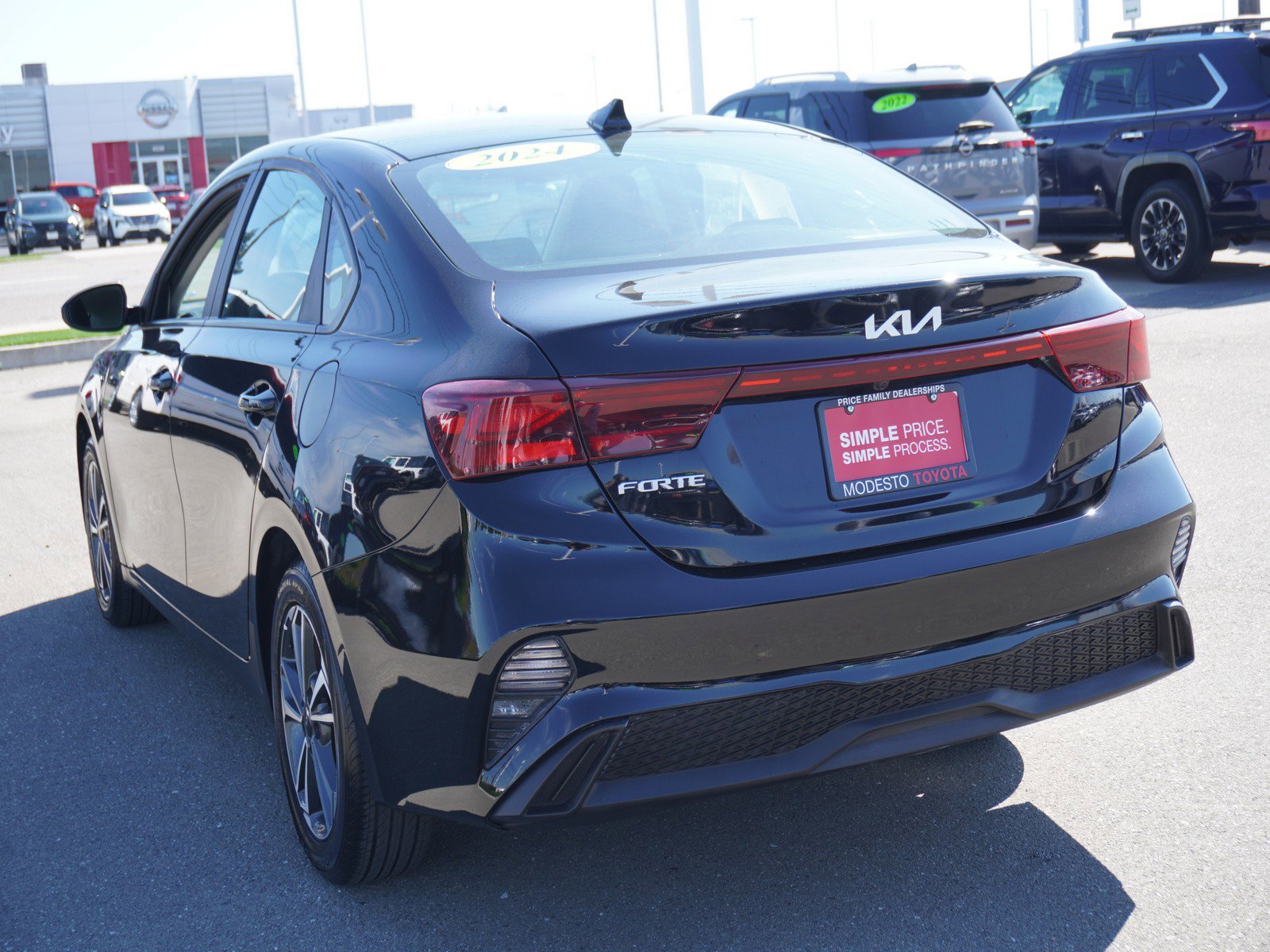 Used 2024 Kia Forte LXS image 8