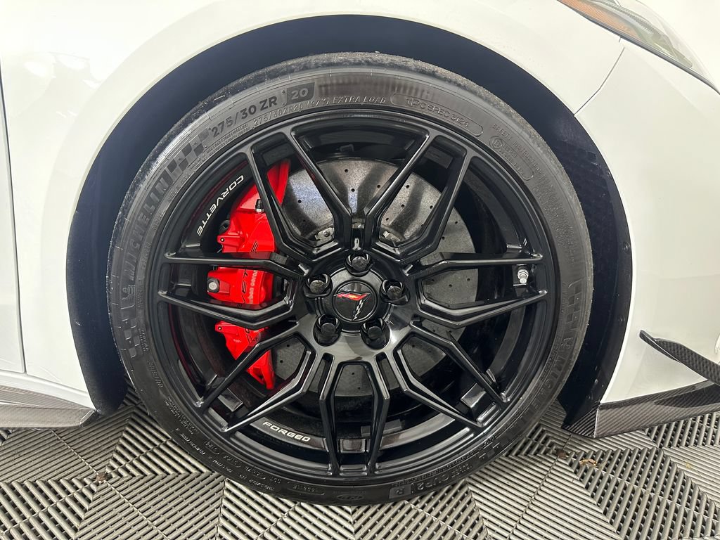 Used 2024 Chevrolet Corvette Z06 w/ Z07 Performance Package RWD image 29