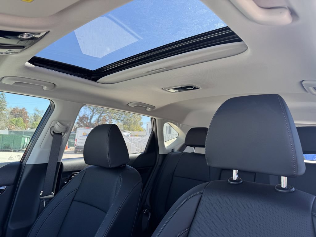 New 2026 Kia Seltos SX AWD/4WD image 17