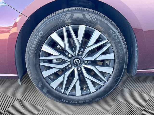 Used 2024 Nissan Altima 2.5 SV FWD image 28