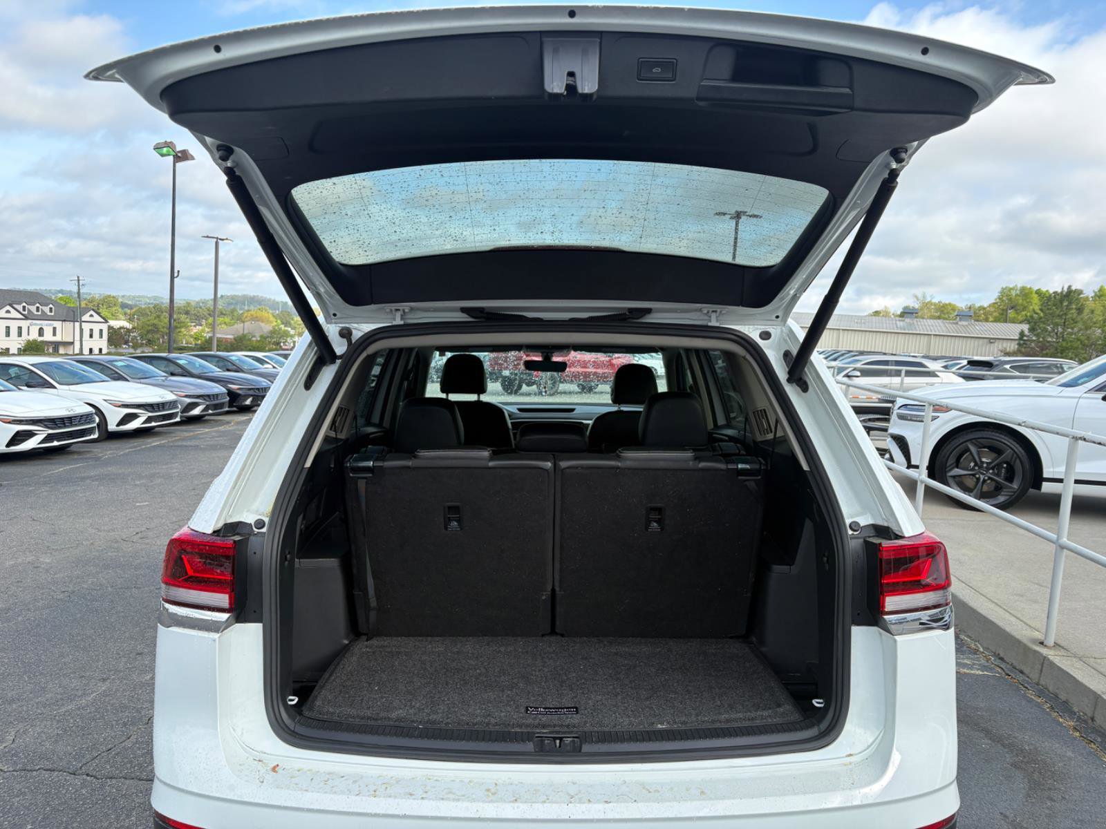 Used 2022 Volkswagen Atlas SE image 9