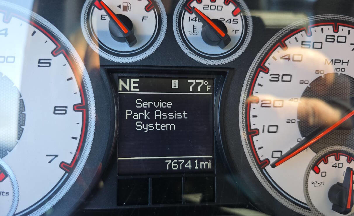 Used 2012 RAM 1500 Sport w/ Sport Premium Group image 8