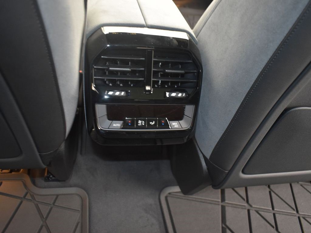 New 2026 BMW iX xDrive60 w/ M Sport Package image 20