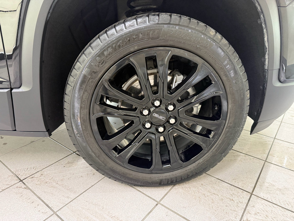 Certified 2023 GMC Acadia SLE w/ Driver Convenience Package FWD image 15