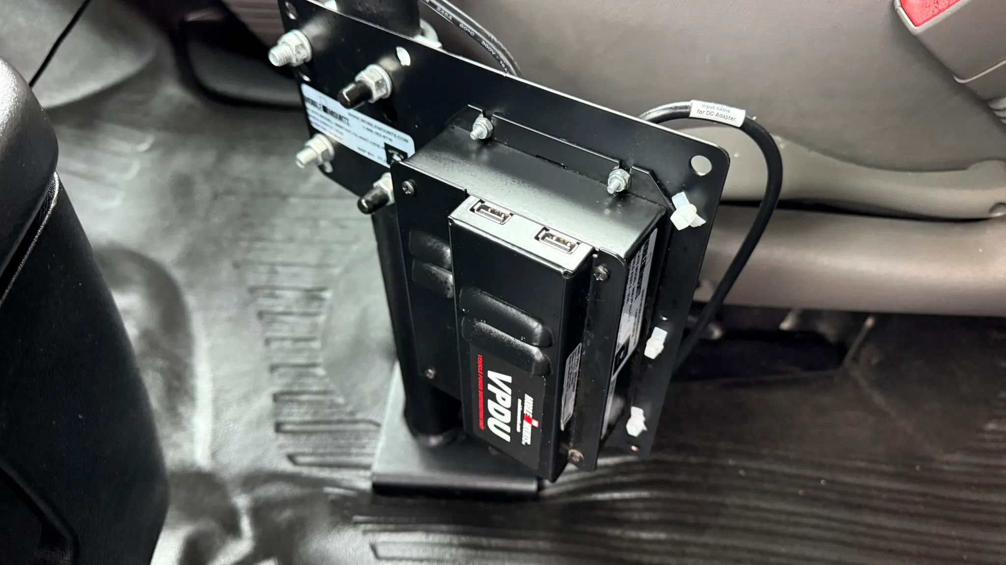 Used 2021 Chevrolet Express 2500 image 24