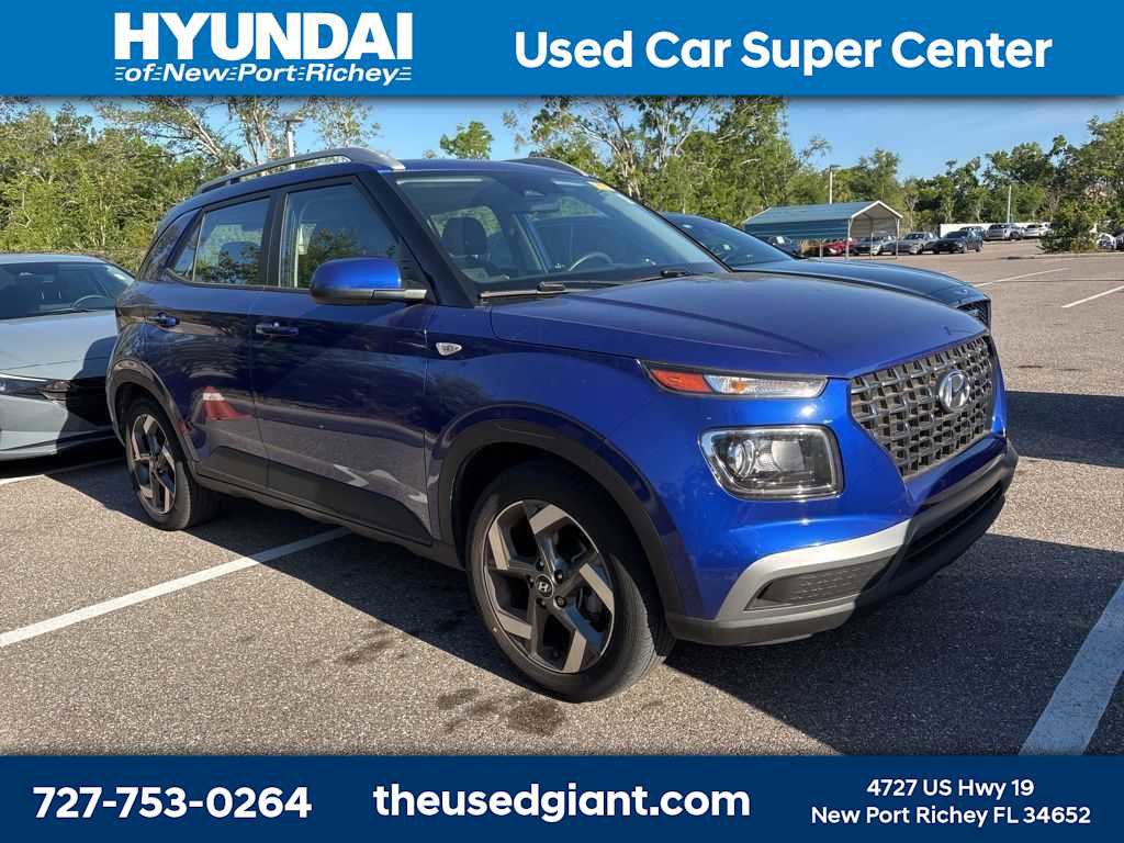 Certified 2023 Hyundai Venue SEL image 4