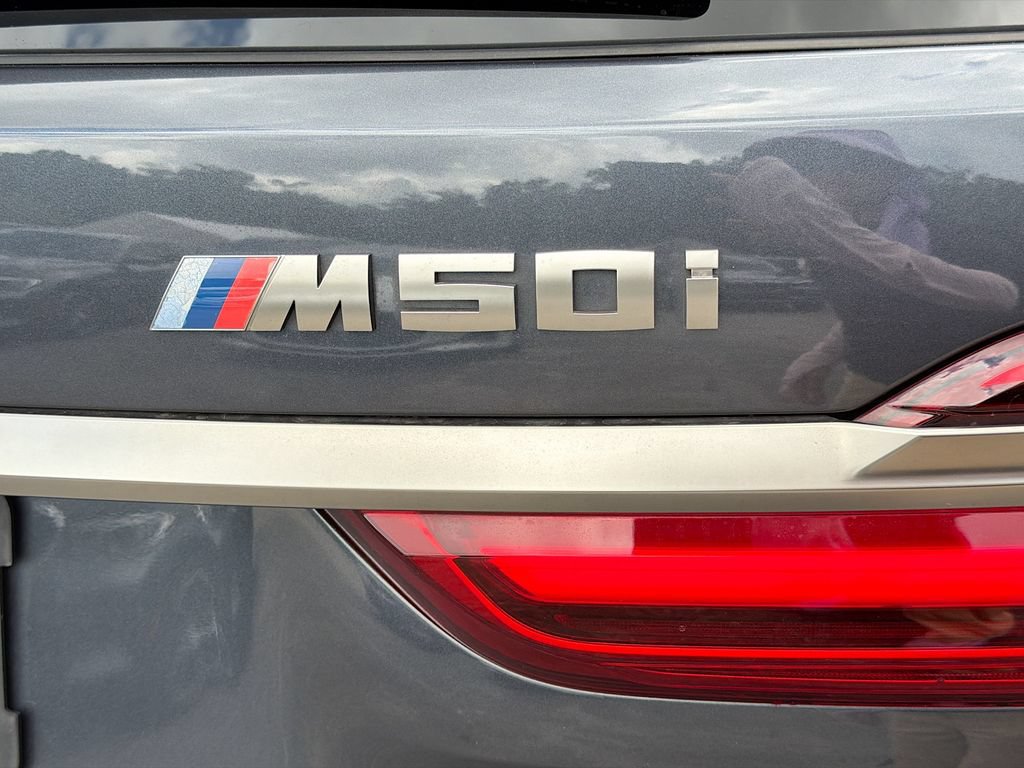 Used 2020 BMW X7 M50i w/ Executive Package AWD/4WD image 9