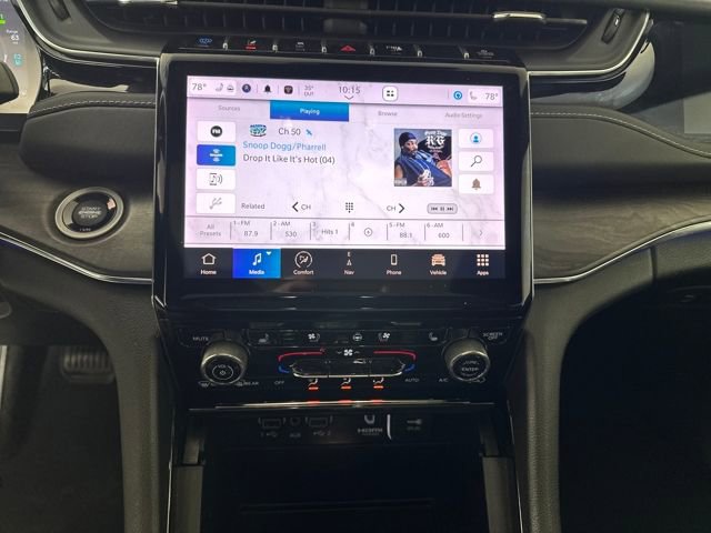 Used 2023 Jeep Grand Cherokee Overland image 21