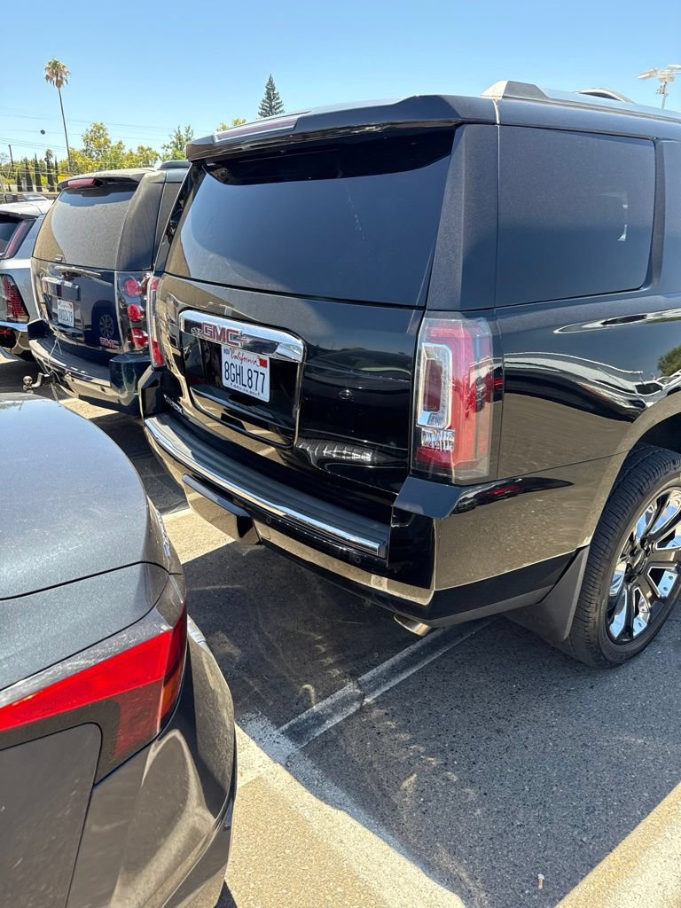 Used 2019 GMC Yukon Denali w/ Denali Ultimate Package AWD/4WD image 12