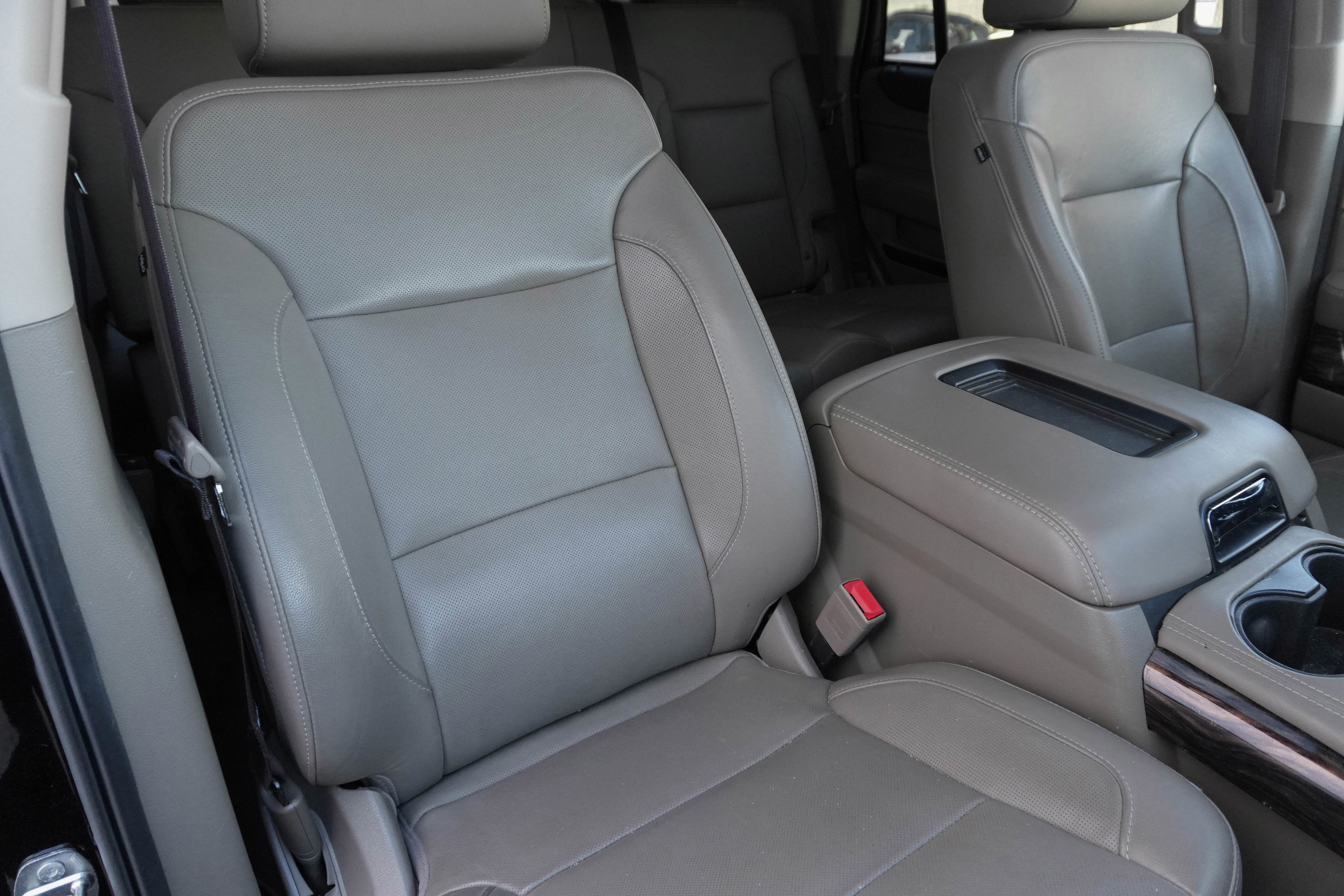 Used 2019 GMC Yukon SLT w/ Graphite Edition image 10