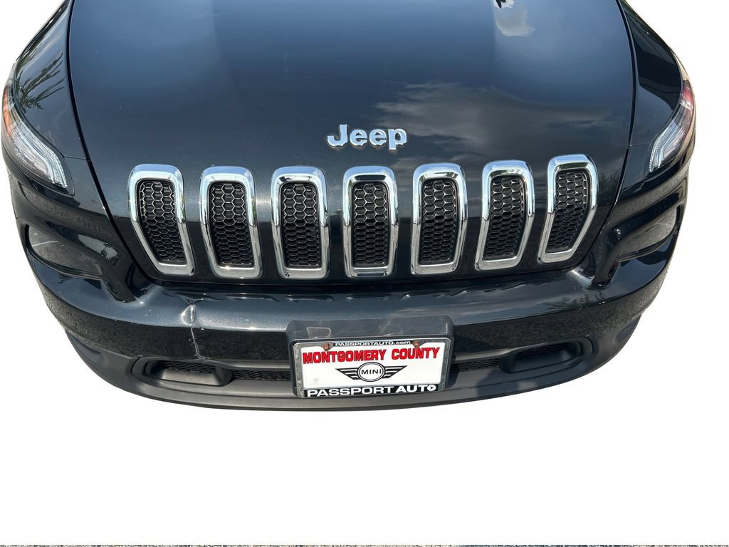 Used 2016 Jeep Cherokee Sport AWD/4WD image 24