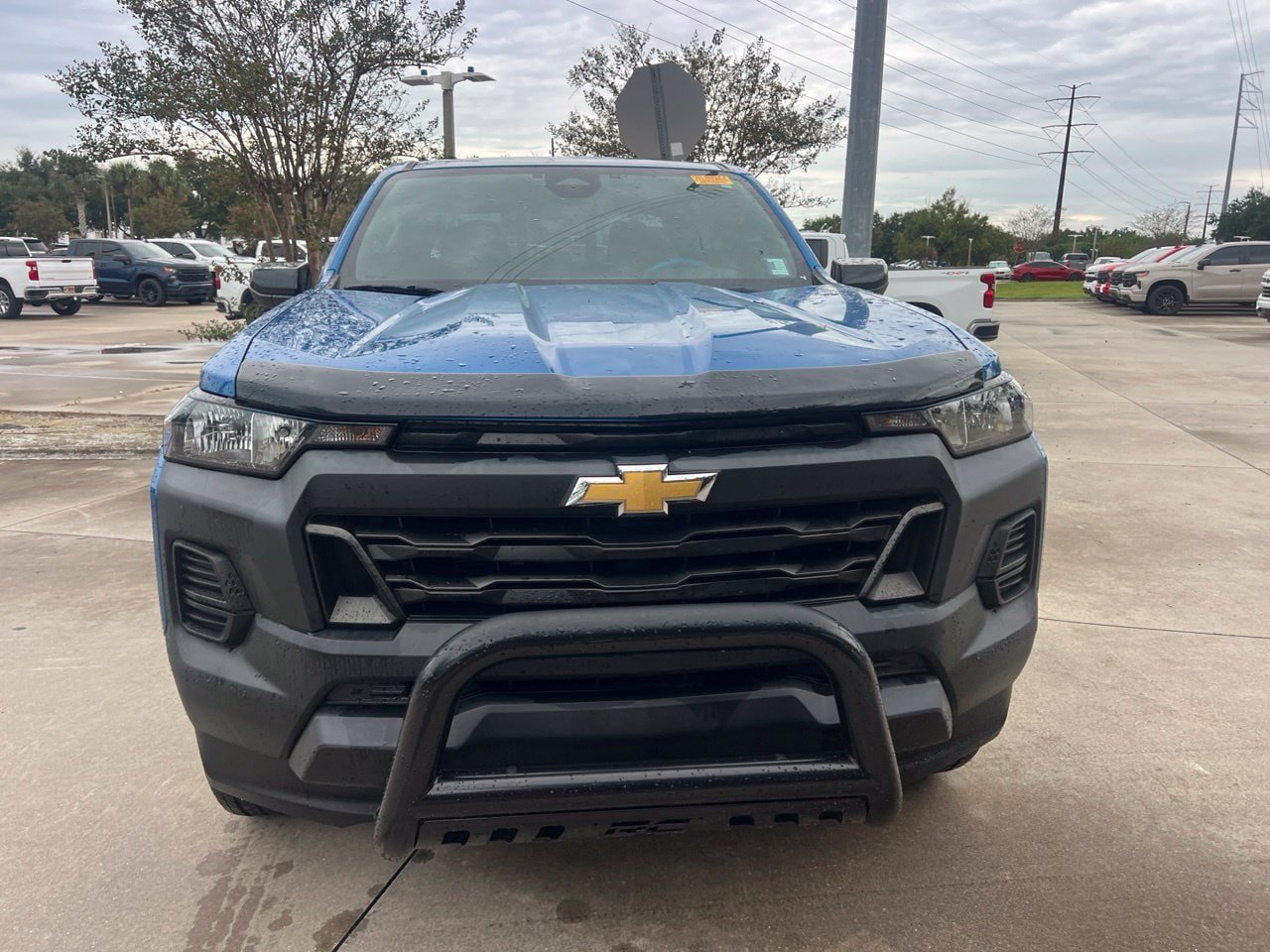 Used 2023 Chevrolet Colorado W/T w/ Safety Package RWD image 8