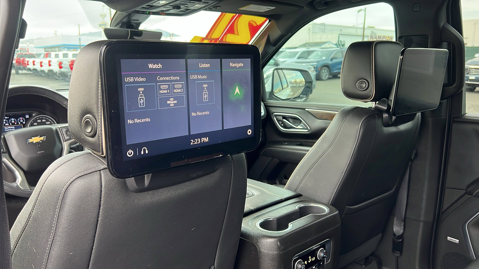 Used 2021 Chevrolet Tahoe Premier w/ Premium Package image 18