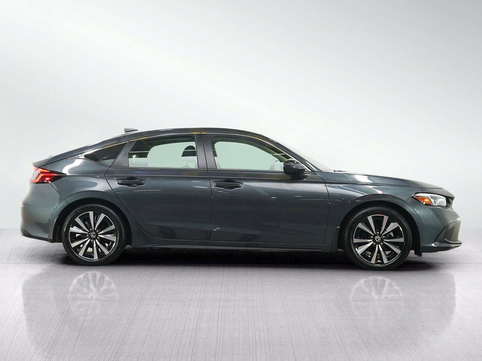 Used 2024 Honda Civic EX-L image 6
