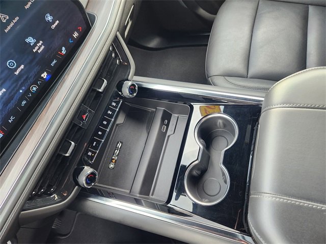 Used 2025 Chevrolet Tahoe LT image 28