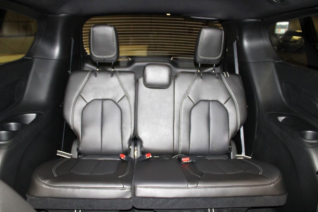 New 2026 Chrysler Pacifica Select image 30